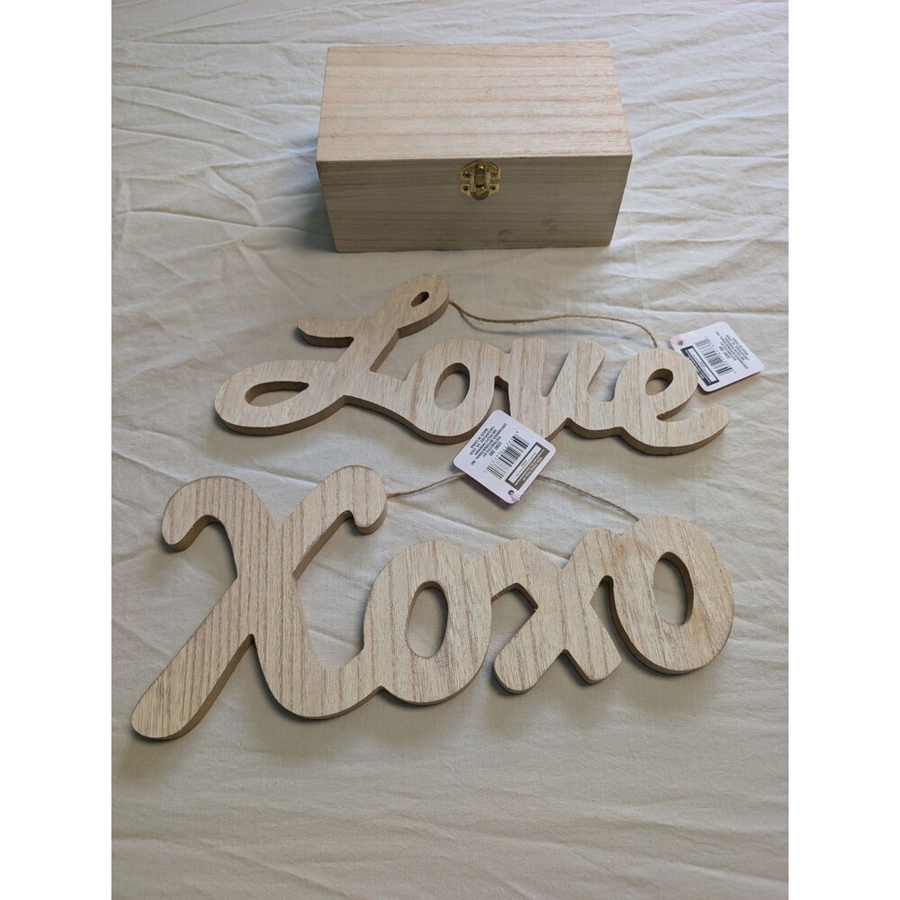 Wooden Crafters Lot Of 3 Unpainted Projects. Treasure Box, Love, XOXO